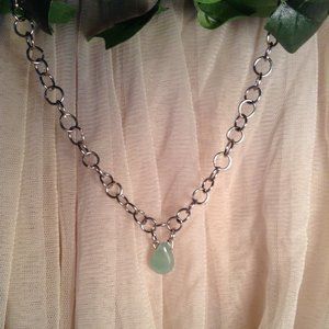 💎Teal raindrop necklace💎